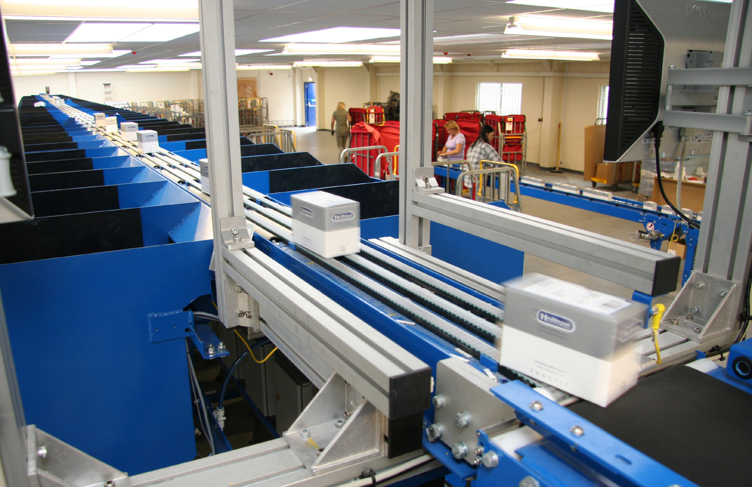 Axiom GB Ltd is the only UK designer & manufacturer of sortation systems. A PUR (pop-up roller) sorter is especially good for smaller regular boxed shaped packages. Let’s talk…. We’d love to help you solve your materials handling challenges. www.axiomgb.com sales@axiomgb.com +44(0)1827 61212